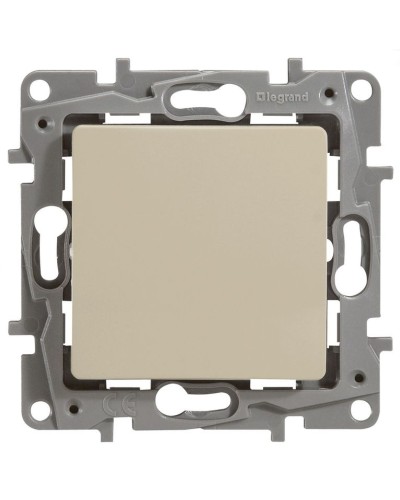 Выключатель 10AX-250В ETIKA, слоновая кость (672301). Выключатель. LegranD в Казани